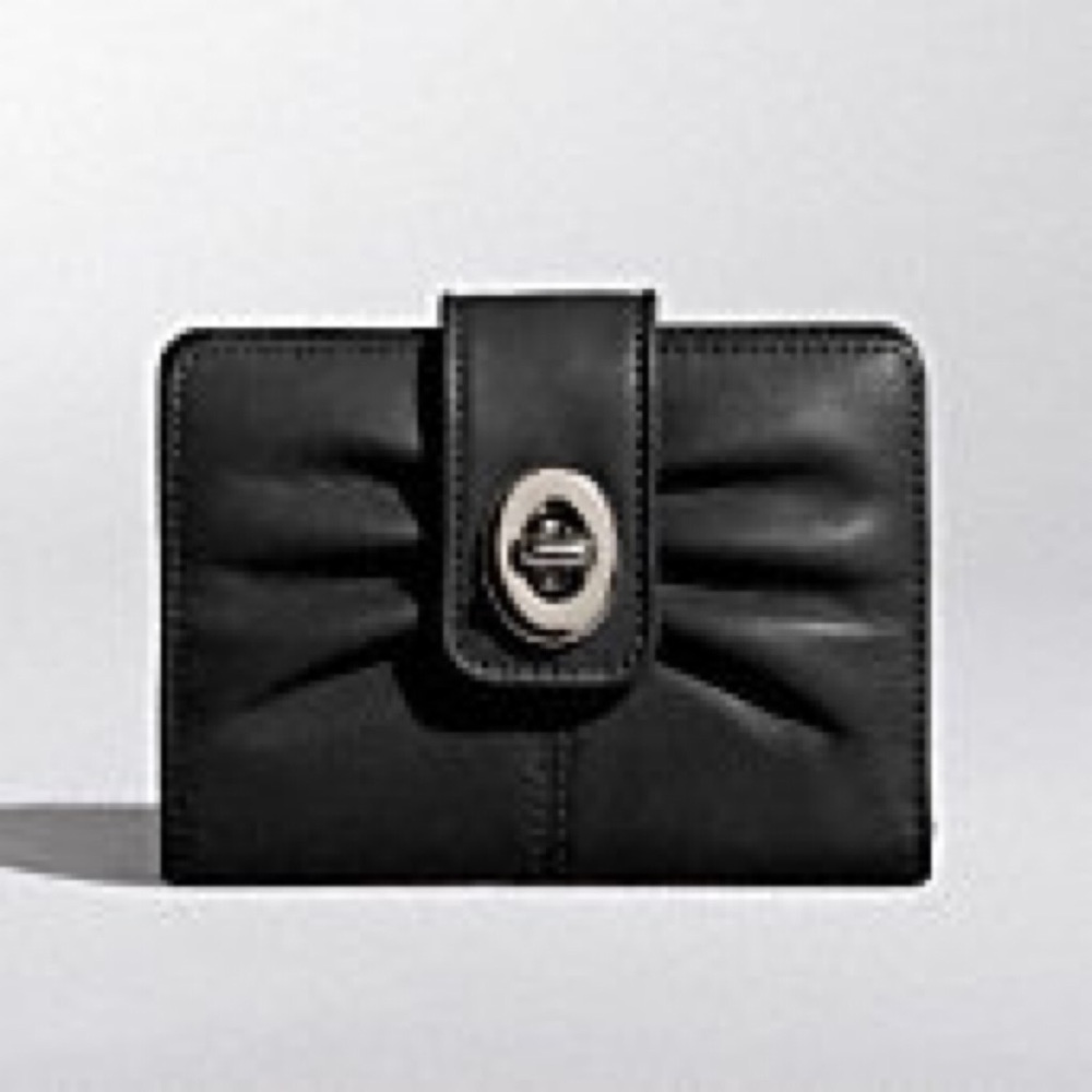 Coach Parker Black Leather Small Wallet
